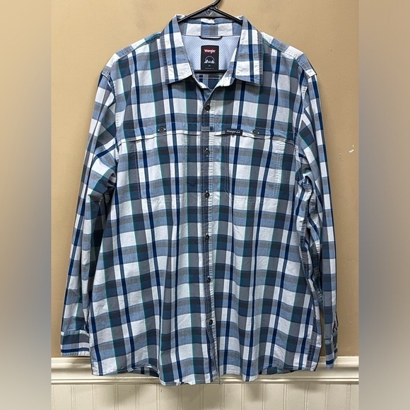 Wrangler Regular Fit Mens XL Blue Plaid Long Sleeve Button Up Shirt Outdoor - Picture 1 of 5